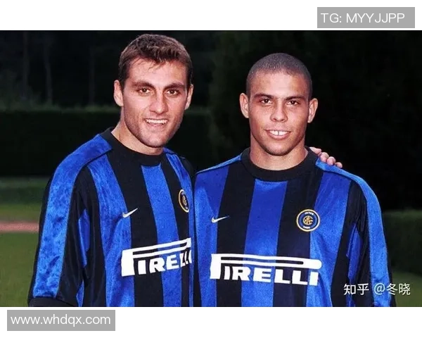 紫足球中锋球星的崛起与传奇之路如何塑造现代足球格局 紫足球中锋球星的崛起与传奇之路如何塑造现代足球格局