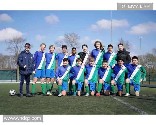 绝杀足球球星卡收藏热潮全面来袭带你感受绿茵场上的巅峰瞬间 绝杀足球球星卡收藏热潮全面来袭带你感受绿茵场上的巅峰瞬间