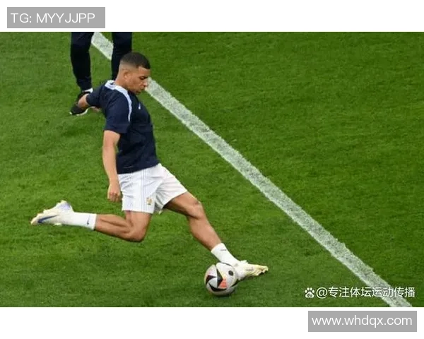 足球明星背后的另一面 揭秘球场外的打工生活