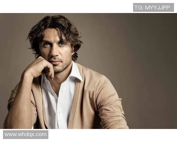 足球球星拍照姿势解析展现运动员独特魅力与个性风采